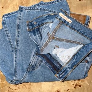 Levi's Women's Light Blue RIBCAGE WIDE LEG JEANS SIZE 29x30